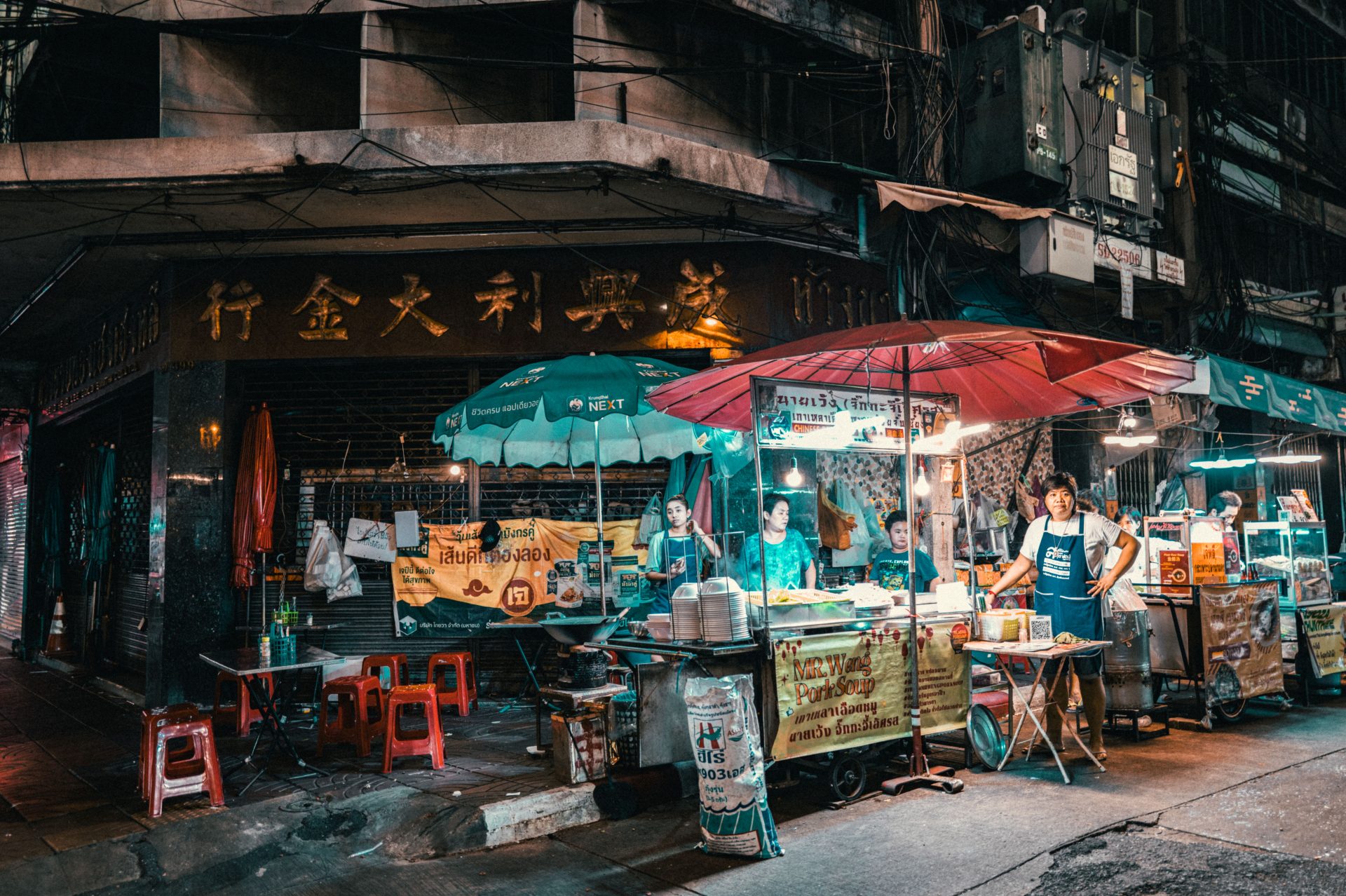 A Thai street food stall at work