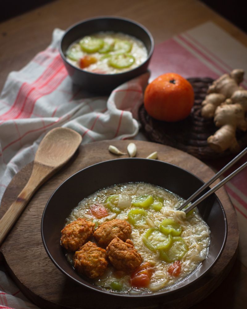 Arroz caldo, Filipino ginger rice porridge, served with fresh ginger