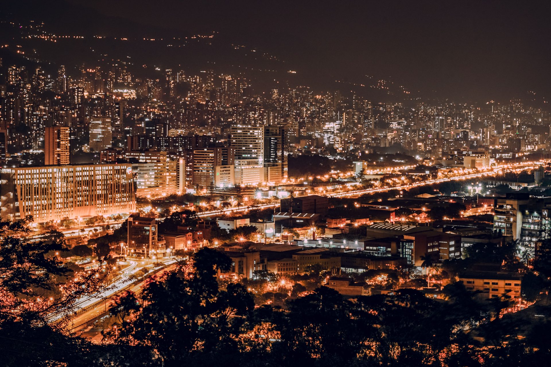 Medellín Digital Nomad Guide 2026: The Honest Cost and Neighborhood Breakdown