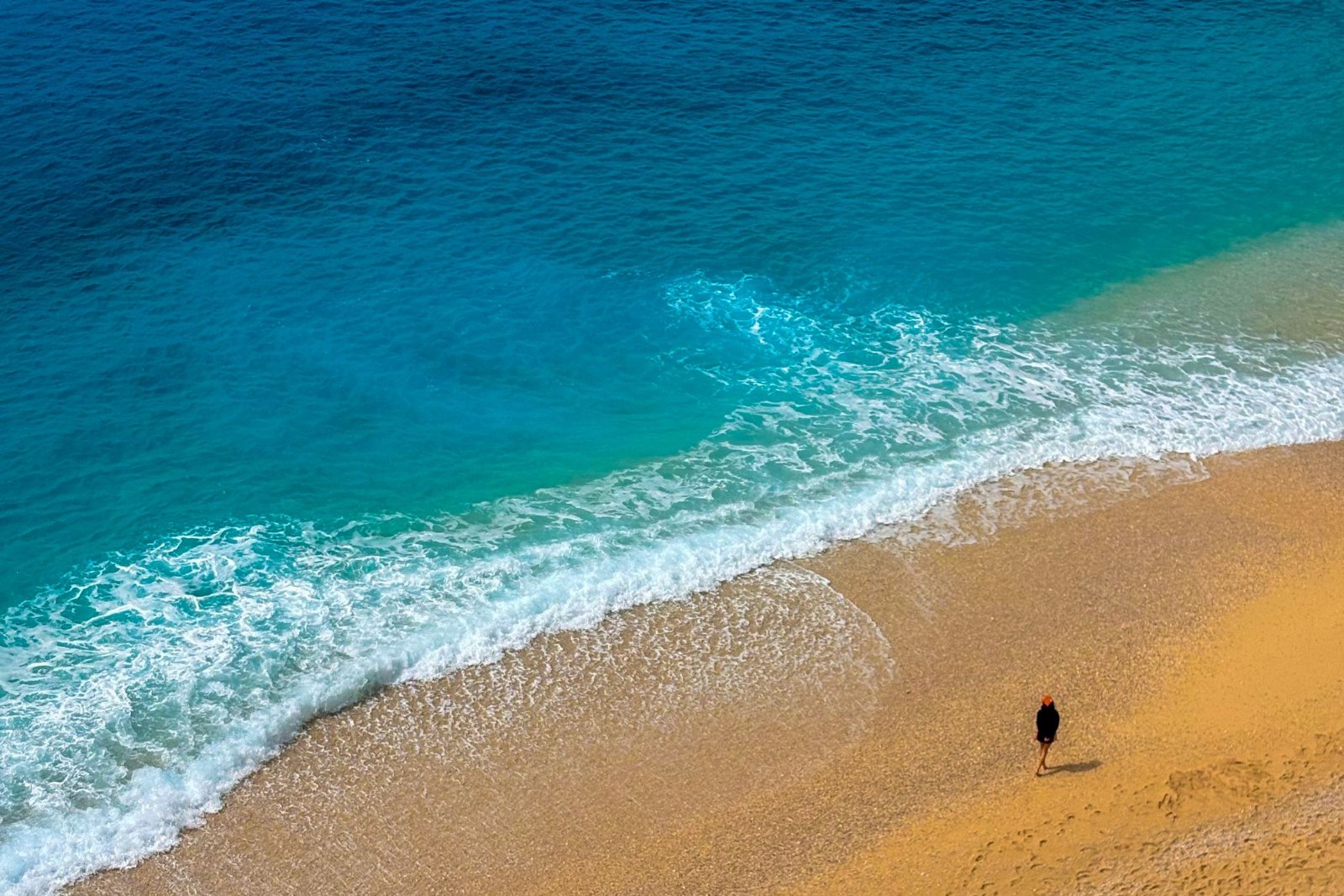 A quiet beach on a bright day